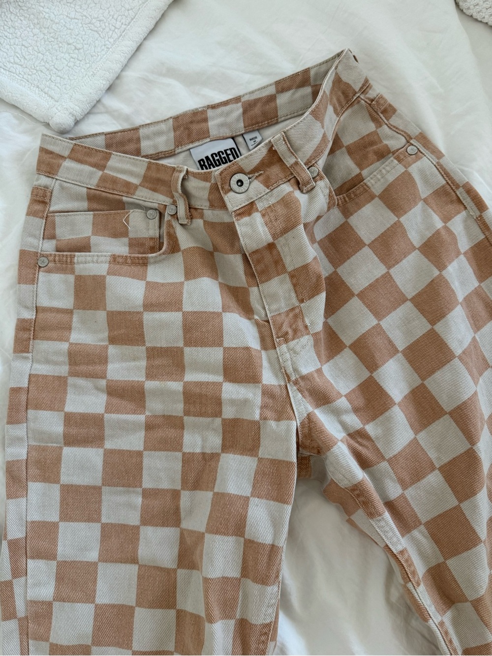 Ragged Checkerboard High-Rise Jeans - Beige/White